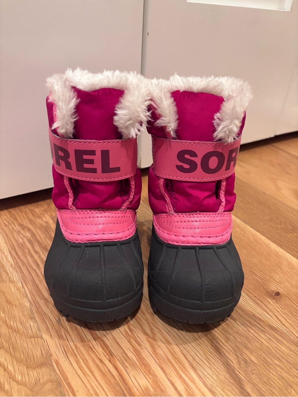 Worn once. Pink Sorel boots. 5T.
